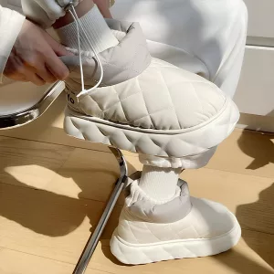 bottes d'hiver, bottes à enfiler, bottes de neige à la cheville, bottes en peluche, bottes imperméables, bottes bouffantes